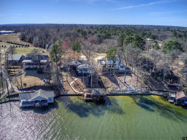 1000 Mark Cir, Scroggins, TX 75480