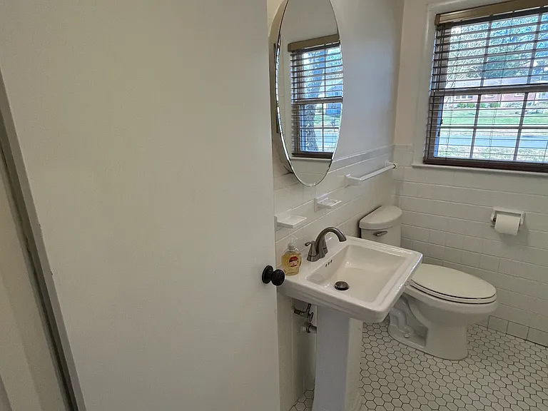 344 Foxglove Dr — Photo 8