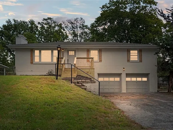 2217 N 83rd St, Kansas City, KS 66109