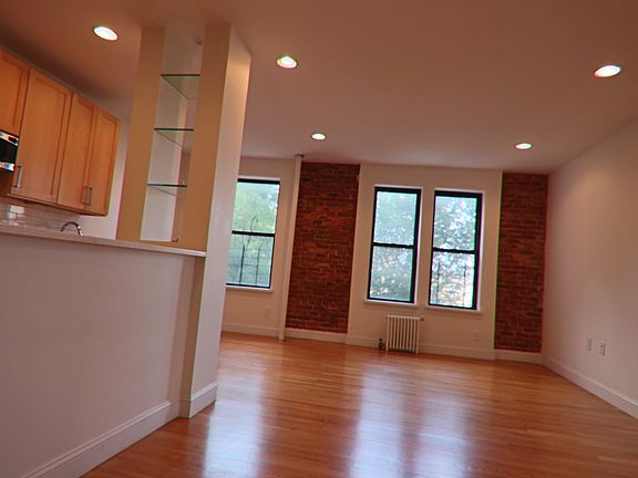 2nd image of 5025 Broadway APT 3I