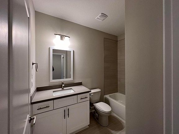 5th image of 104 Kara Lake Dr #104