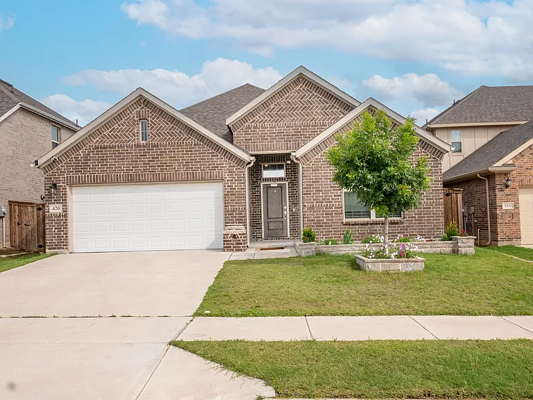 420 Kirkham Dr — Photo 7