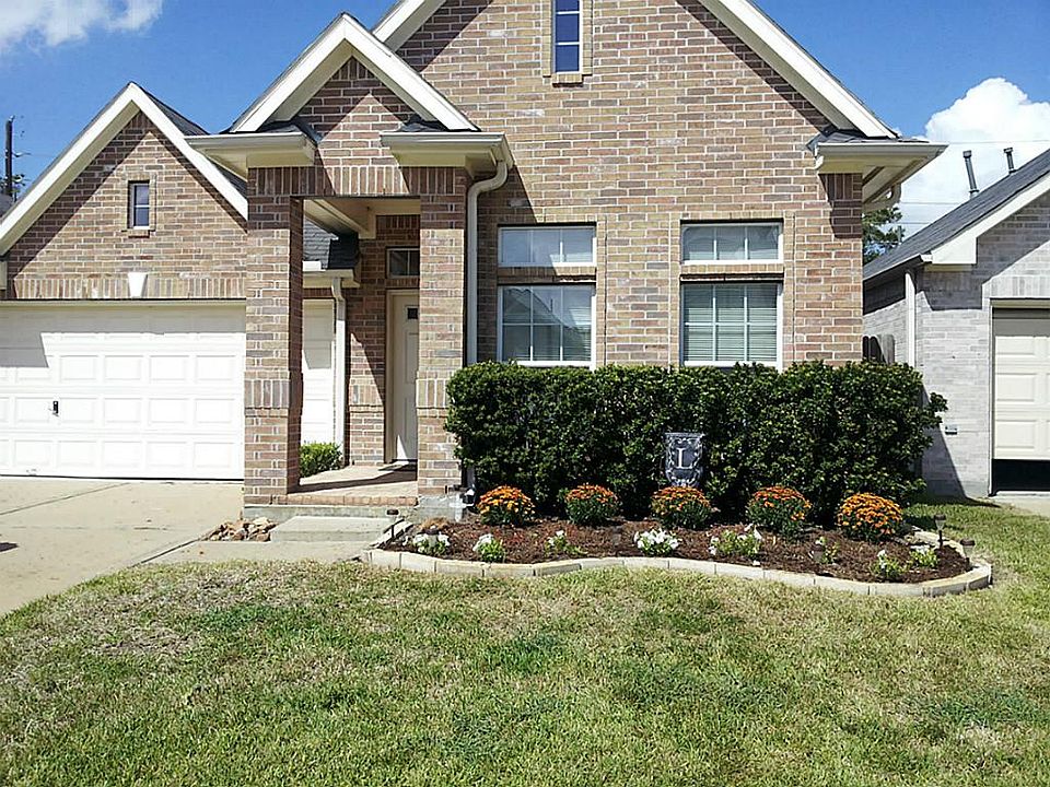1st image of 15815 Collinsville Dr
