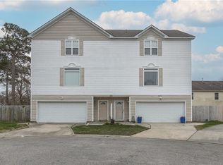 8121 Redmon Rd, Norfolk, VA 23518