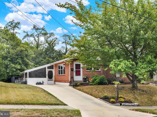 1915 Logan St, Camp Hill, PA 17011