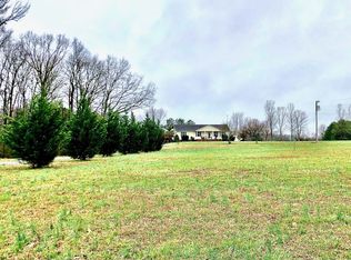 29 N Keener Rd, Leoma, TN 38468