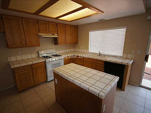 3rd image of 5512 Gulf Springs Ct