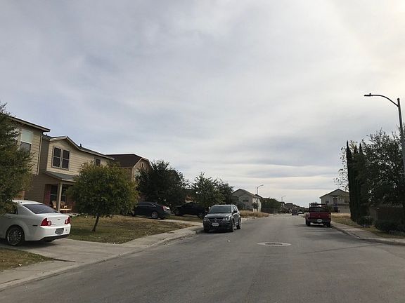 4th image of 7226 Azalea Sq