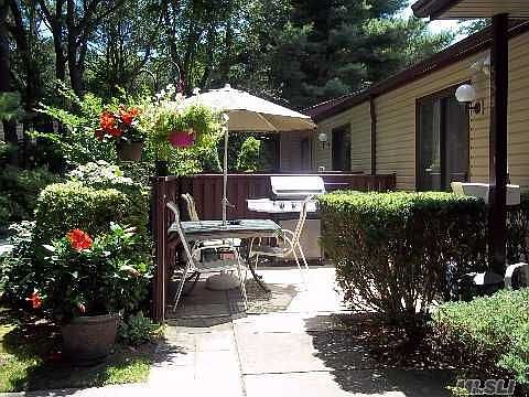 1st image of 354 Woodland Ct