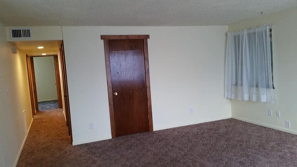 1st image of 318 S Walker St