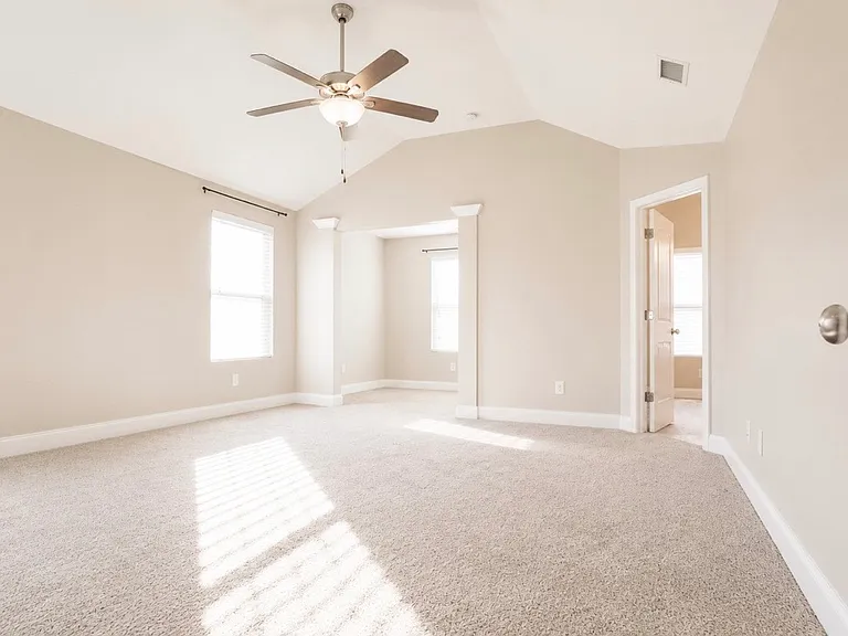 2252 Viking Ct — Photo 11