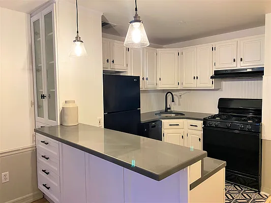 Rented by Compass | media 5