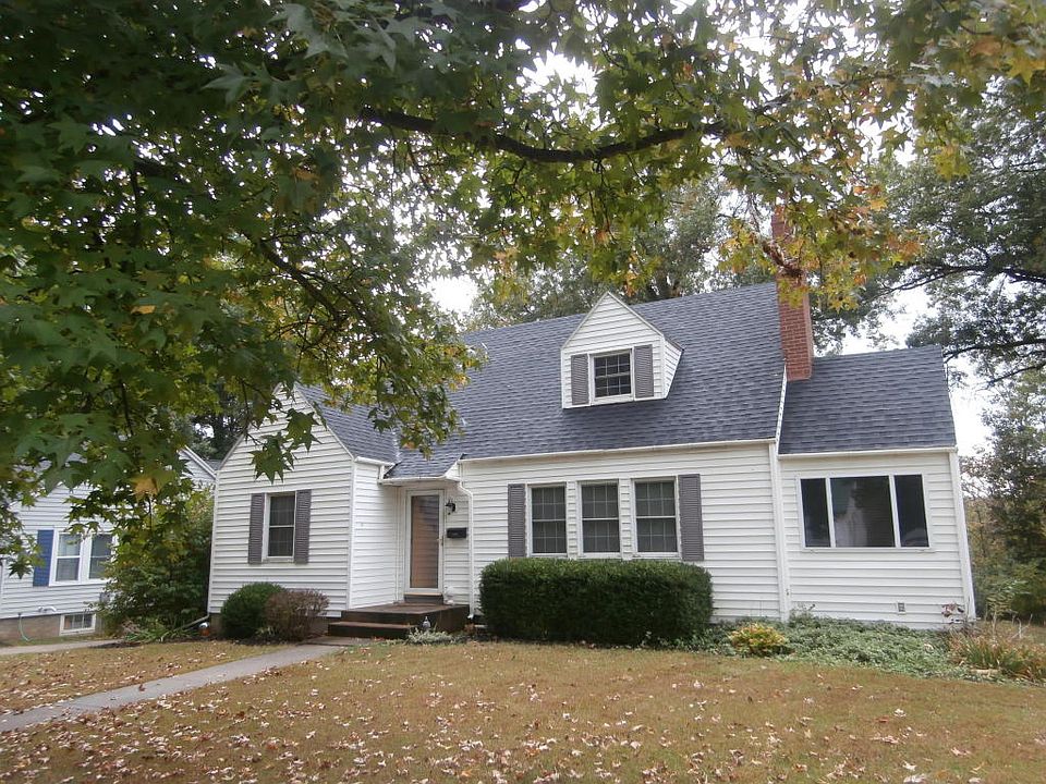 2nd image of 1209 Vine St