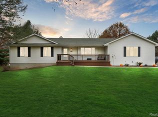 5107 E Allen Rd, Howell, MI 48855