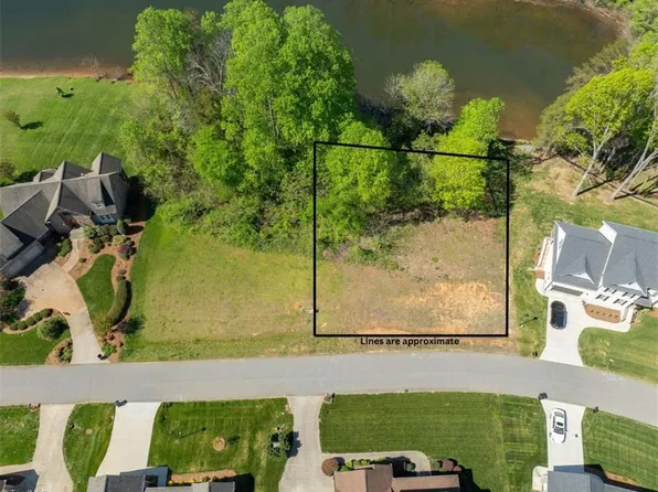 413 Spring Lake Farm Cir #9, Winston Salem, NC 27101
