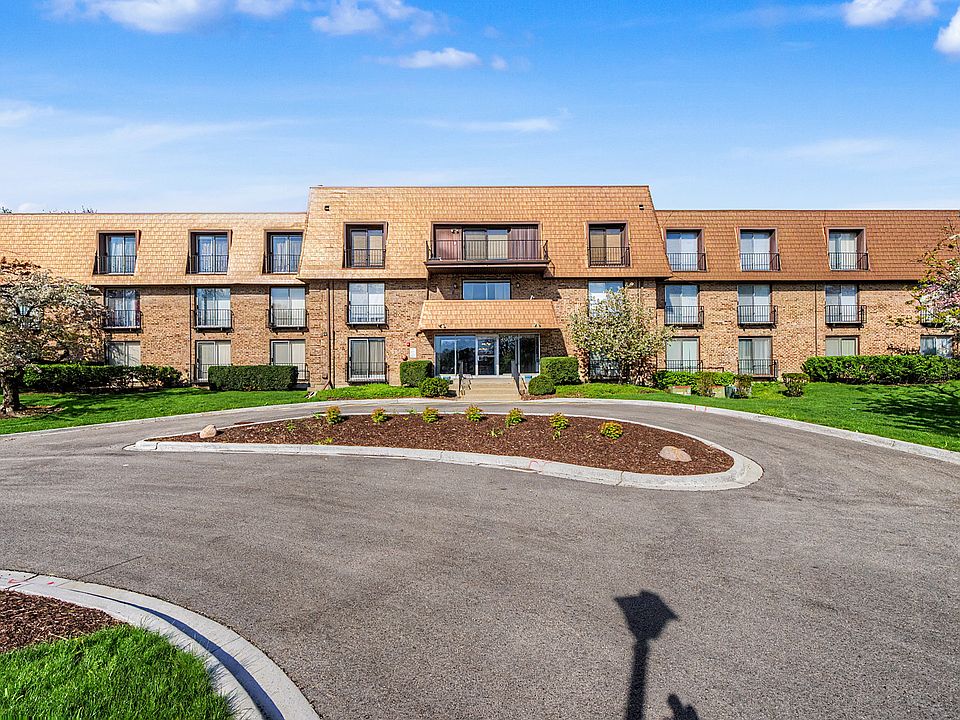 1st image of 4050 Dundee Rd APT 209
