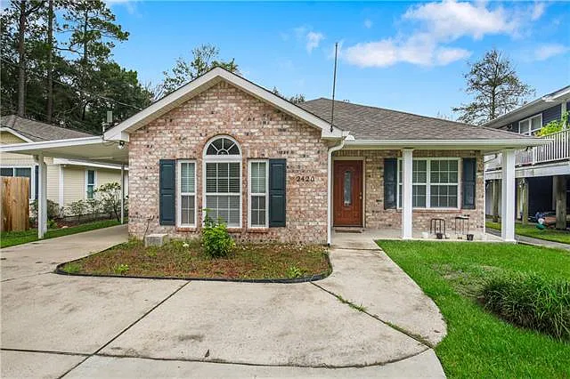 3 bed, 2.0 bath, 1420 sqft, $1,700 — Photo 1