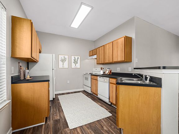 Elms - 2 Bed / 2 Bath - 1,020 Sq.Ft.