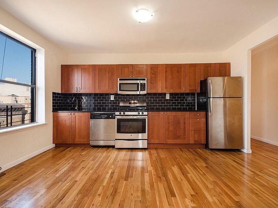 1st image of 2129 Amsterdam Ave #64