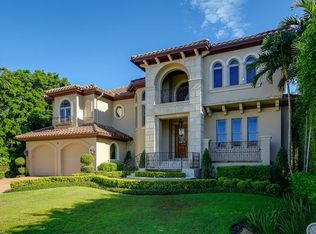 343 Oak Ave, Naples, FL 34108