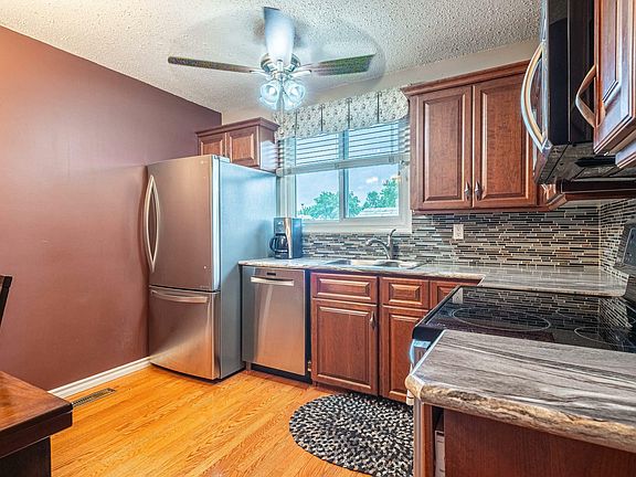 5th image of 3131 144th Ave NW