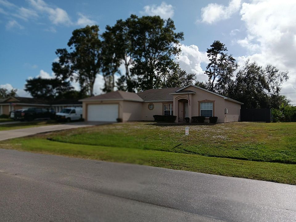 1st image of 832 SW Trouville Avenue