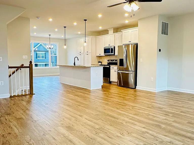 3223 Horizon Rd — Photo 3