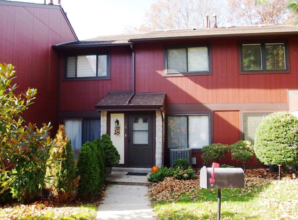 1st image of 24 Pierpont Pl