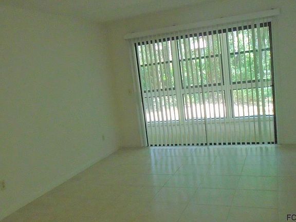 2nd image of 7 Mid Oaks Cir Unit 7