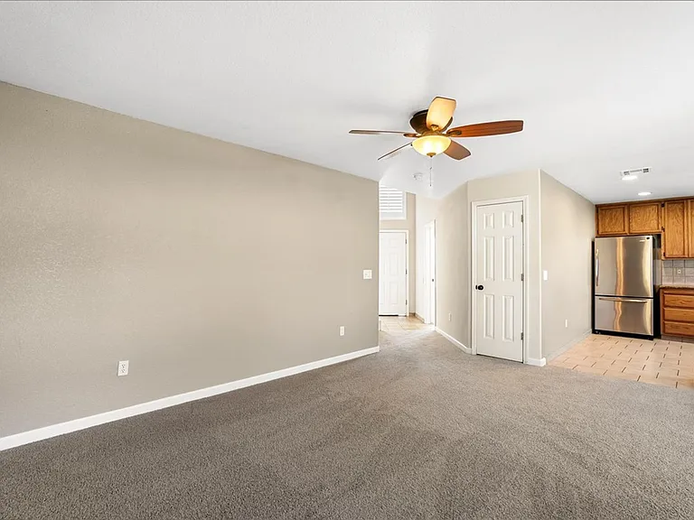 1002 Bay Terrace Dr — Photo 9