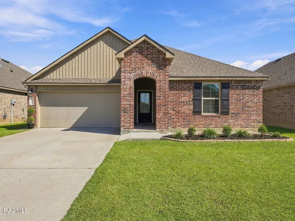 203 Broussard Hill Dr, Broussard, LA 70518
