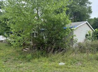 469797 E 1101st Rd, Muldrow, OK 74948