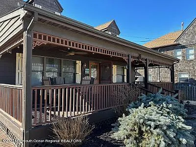 4 bed, 1296 sqft, $5,500 — Photo 4