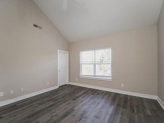 5th image of 8607 Castle Cliff Dr