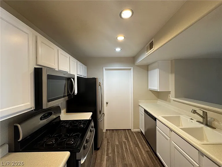 950 Seven Hills Dr #1723 — Photo 9