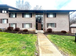 3056 Sanlin Dr, Coraopolis, PA 15108