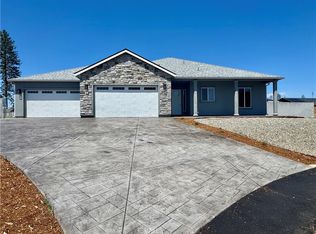 6000 Acorn Ct, Paradise, CA 95969