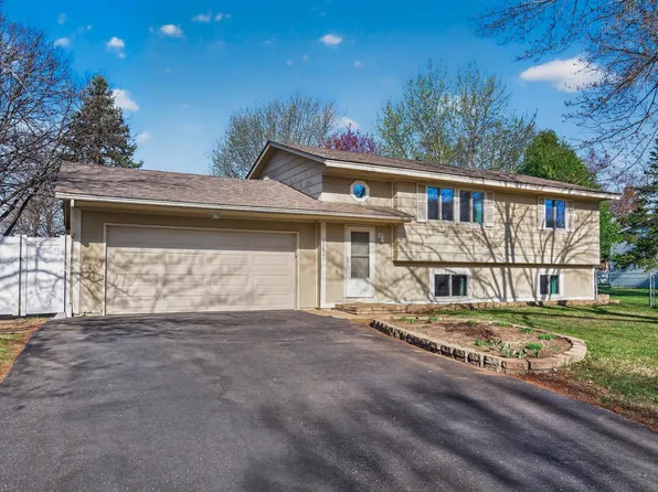 11511 Idaho Ave N, Champlin, MN 55316