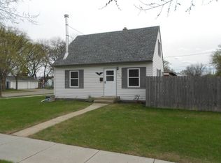 1702 9th Ave S, Fargo, ND 58103