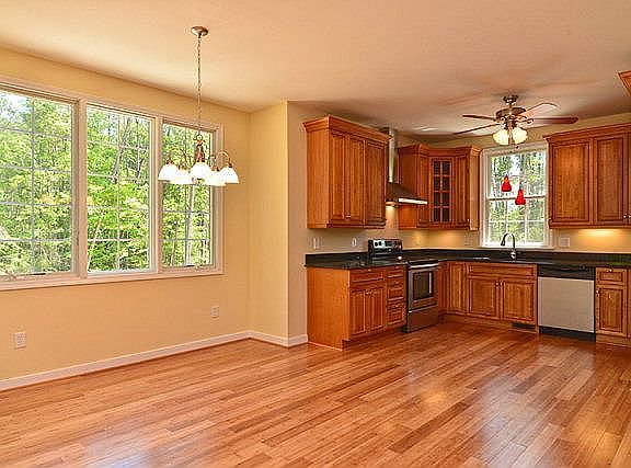 5th image of 9305 Diane Ave