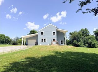 403 N Devasher Rd, Warrensburg, MO 64093