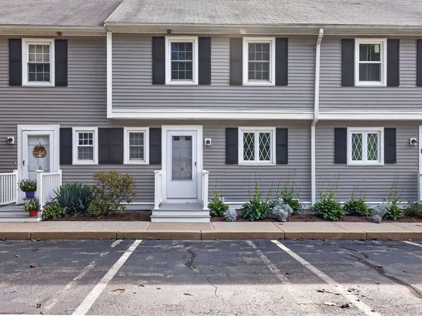 685 Bay St APT 15, Taunton, MA 02780