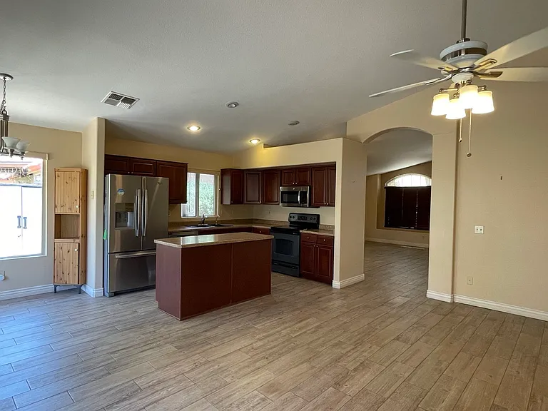 1220 W Butler Dr — Photo 8