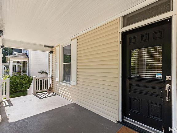 4th image of 7448 Flora Ave