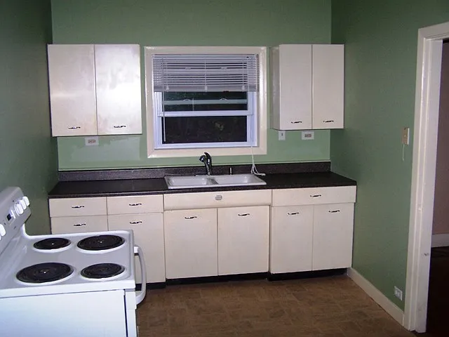 334 Union St — Photo 3