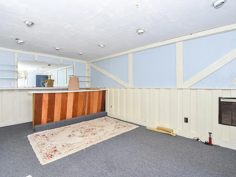 36 Whittier Rd — Photo 41
