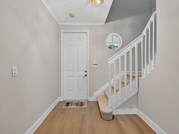 5th image of 3085 N EVERGREEN Circle