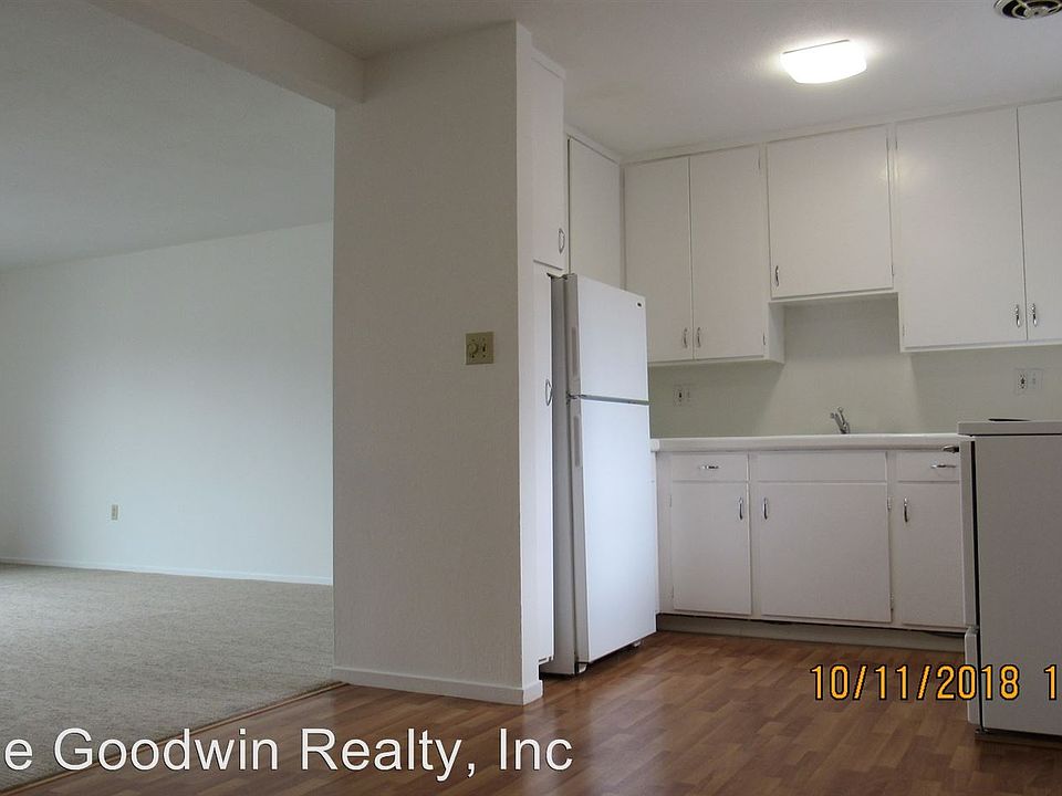 1st image of 1220 14th Ave APT 205