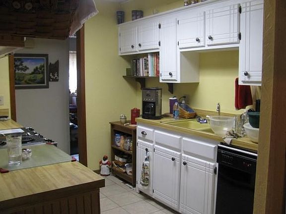 3rd image of 12102 S Park East Dr