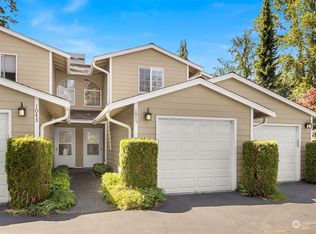 1045 Madison Ave N, Bainbridge Island, WA 98110